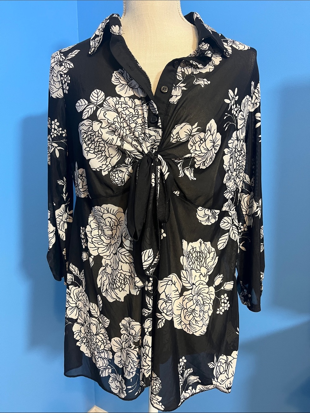 Siren Lily Black & White Floral Tie-Front Swim Coverup